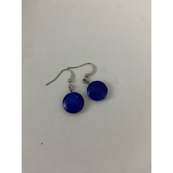 blue shell earrings - Picture 3 of 3